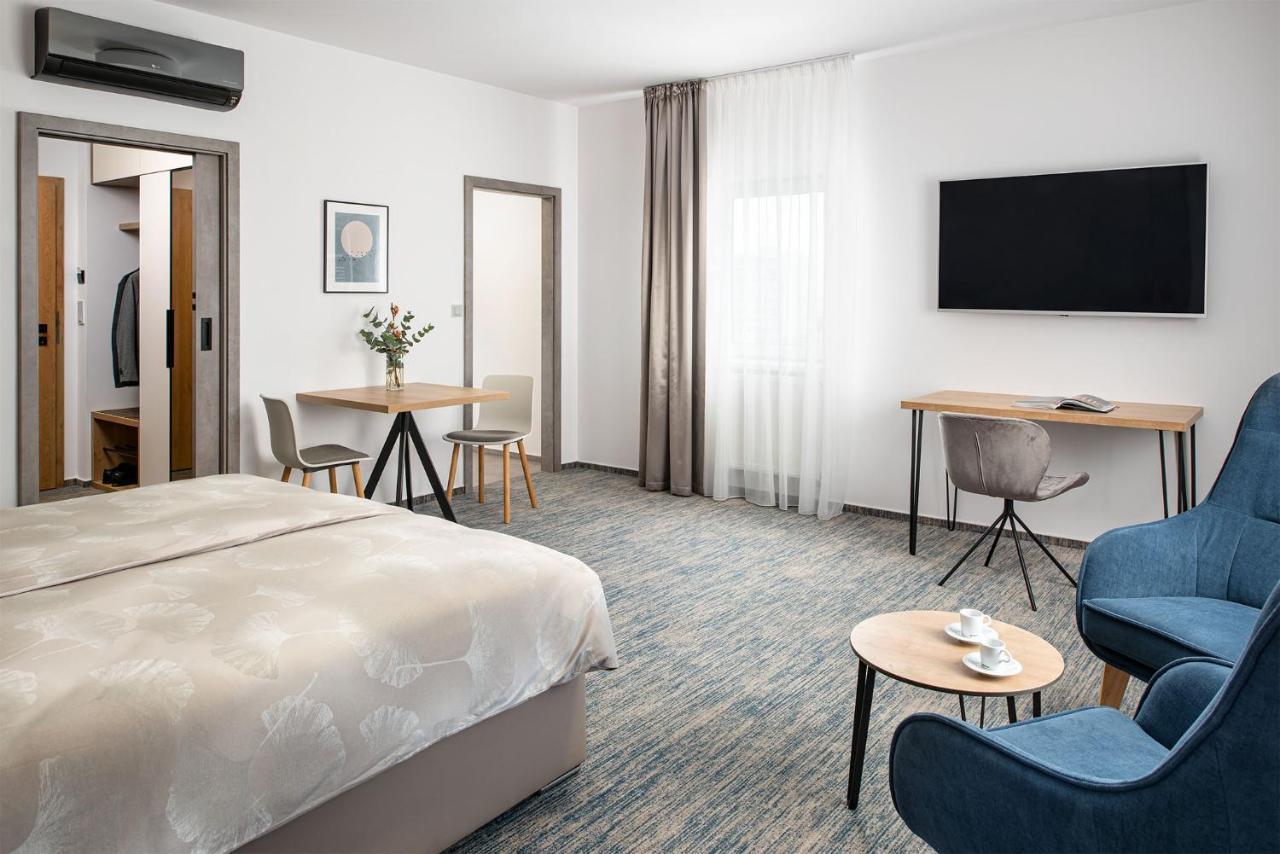 Hotel Osvit Mlada Boleslav Room photo